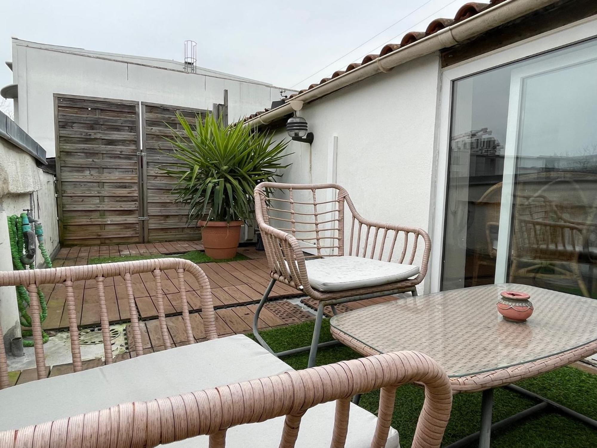 Logement Familial Etage Privatif Apartment Bordeaux Exterior photo